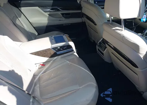 2016 BMW 750I xDrive из США, поврежденный, VIN WBA7F2C53GG417501